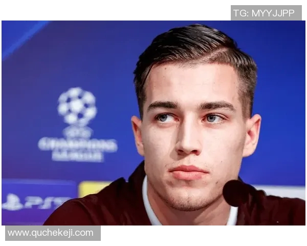 足球场上的颜值担当：盘点那些既有实力又颜值爆表的帅哥球星